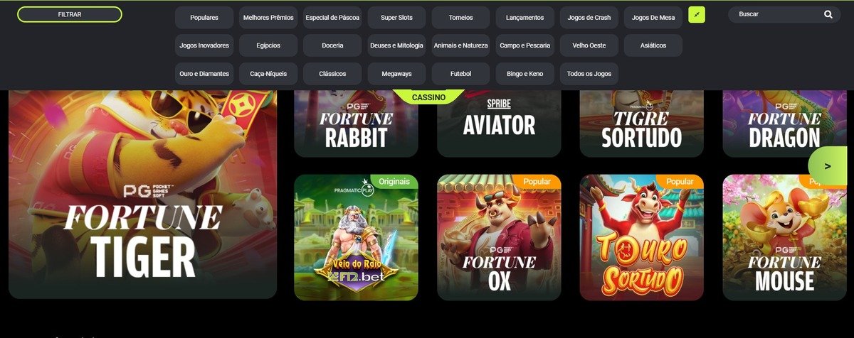 Live casino dealer table on f777 with baccarat and roulette for Filipino players